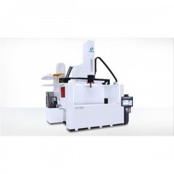 Makino EDNC 20 – Masina de electroeroziune cu electrod solid