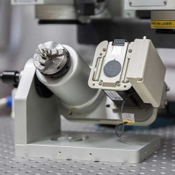 Axa de rotatie cu inclinare pentru marcare laser piese cilindrice